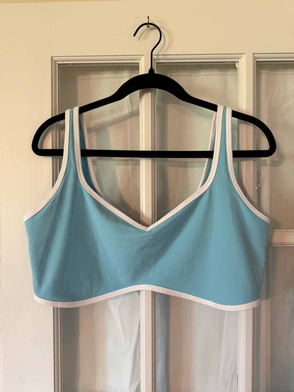 Abercrombie YPB studioFLEX Light Blue Sports Bra White Trim NWOT